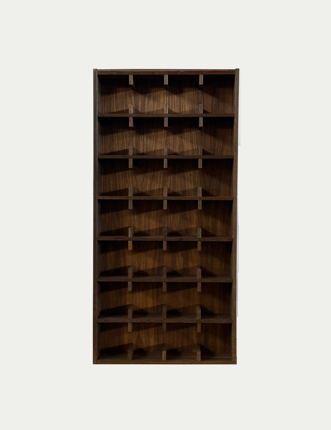 SÆTTER 7 - Røget eg - SÆTTER Copenhagen — Den original kopreol, inspireret af sættekassen.